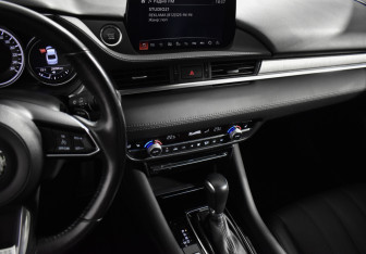 Подержанный автомобиль Mazda 6 Sedan 2021 года (15 фото)