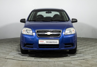 Подержанный автомобиль Chevrolet Aveo Sedan 2010 года (2 фото)