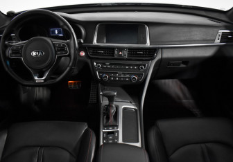 Подержанный автомобиль Kia Optima Sedan 2016 года (16 фото)