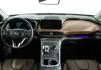 Подержанный автомобиль Hyundai Santa Fe 2021 года (13 фото)
