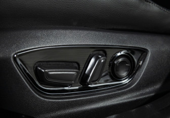 Подержанный автомобиль Toyota Camry Sedan 2023 года (15 фото)