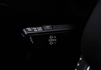 Подержанный автомобиль Audi Q7 2016 года (23 фото)