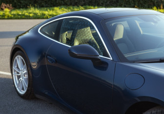 Подержанный автомобиль Porsche 911 Coupe 2021 года (9 фото)