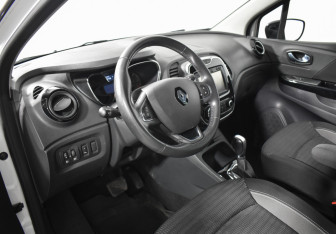 Подержанный автомобиль Renault Kaptur 2017 года (9 фото)