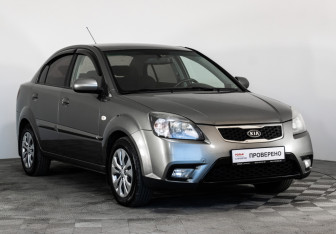 Подержанный автомобиль Kia Rio Sedan 2010 года (3 фото)