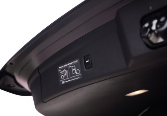 Подержанный автомобиль Infiniti QX50 2018 года (32 фото)