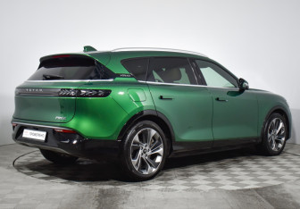 Подержанный автомобиль Voyah Free 2023 года (5 фото)