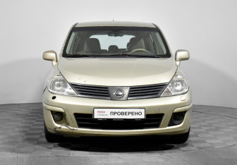 Подержанный автомобиль Nissan Tiida Hatchback 2007 года (2 фото)