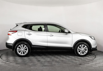Подержанный автомобиль Nissan Qashqai 2018 года (5 фото)