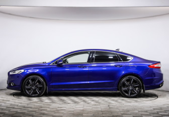 Подержанный автомобиль Ford Mondeo Sedan 2017 года (8 фото)
