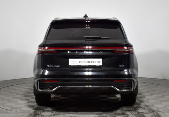 Подержанный автомобиль Geely Monjaro 2024 года (6 фото)