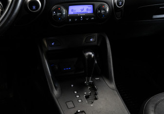 Подержанный автомобиль Hyundai ix35 2010 года (11 фото)