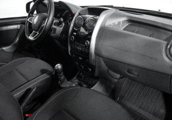 Подержанный автомобиль Renault Duster 2020 года (13 фото)