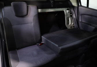 Подержанный автомобиль Renault Logan Sedan 2020 года (18 фото)