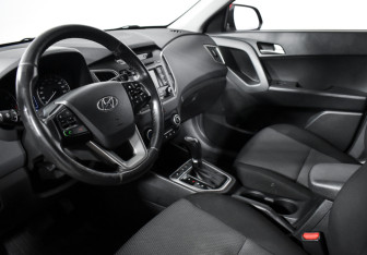 Подержанный автомобиль Hyundai Creta 2017 года (9 фото)