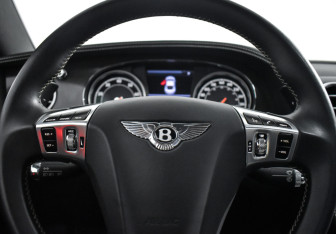 Подержанный автомобиль Bentley Continental GT Coupe 2013 года (21 фото)