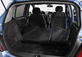 Подержанный автомобиль Opel Corsa 2013 года (22 фото)