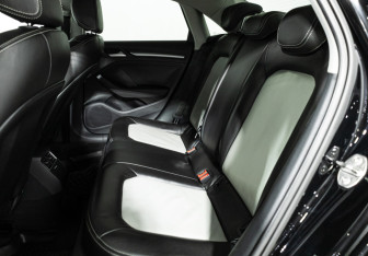 Подержанный автомобиль Audi A3 Sedan 2014 года (10 фото)