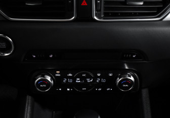 Подержанный автомобиль Mazda CX-5 2017 года (17 фото)