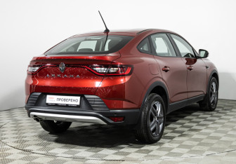 Подержанный автомобиль Renault Arkana 2021 года (5 фото)