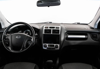 Подержанный автомобиль Kia Sportage 2008 года (10 фото)