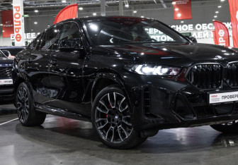 Подержанный автомобиль BMW X6 2023 года (6 фото)