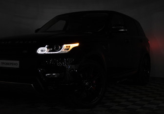 Подержанный автомобиль Land Rover Range Rover Sport 2016 года (31 фото)