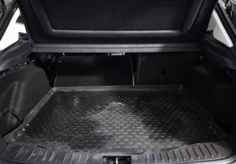 Подержанный автомобиль Ford Focus Hatchback 2012 года (22 фото)