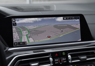 Подержанный автомобиль BMW X6 2020 года (19 фото)