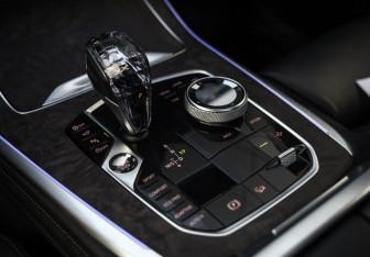 Подержанный автомобиль BMW X7 2019 года (22 фото)