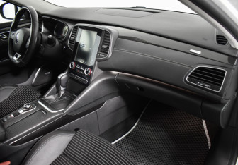 Подержанный автомобиль Renault Talisman Wagon 2016 года (12 фото)