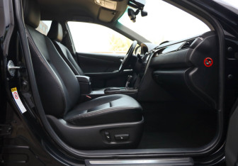 Подержанный автомобиль Toyota Camry Sedan 2014 года (25 фото)