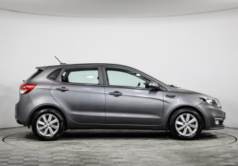 Подержанный автомобиль Kia Rio Hatchback 2017 года (4 фото)