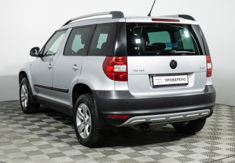 Подержанный автомобиль Skoda Yeti 2013 года (7 фото)
