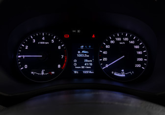 Подержанный автомобиль Hyundai Creta 2019 года (18 фото)