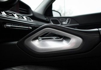 Подержанный автомобиль Mercedes-Benz GLE 2019 года (28 фото)