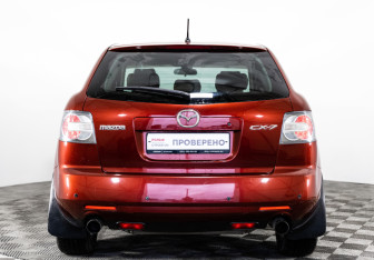 Подержанный автомобиль Mazda CX-7 2007 года (6 фото)