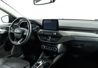Подержанный автомобиль Ford Focus Wagon 2019 года (9 фото)