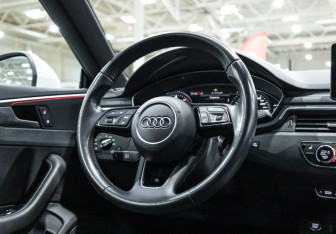 Подержанный автомобиль Audi A5 Liftback 2019 года (20 фото)
