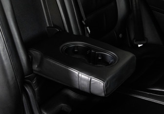 Подержанный автомобиль Volkswagen Touareg 2011 года (20 фото)