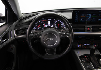 Подержанный автомобиль Audi A6 allroad 2018 года (10 фото)