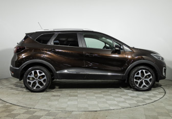 Подержанный автомобиль Renault Kaptur 2018 года (4 фото)