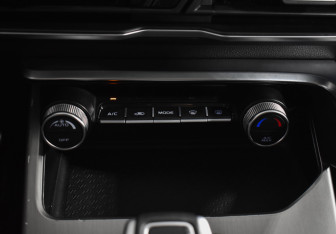 Подержанный автомобиль Geely Coolray 2021 года (17 фото)