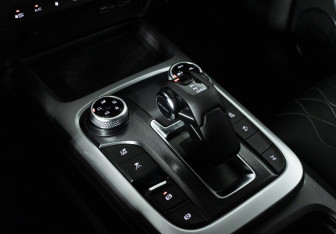 Подержанный автомобиль Tank 300 2023 года (16 фото)