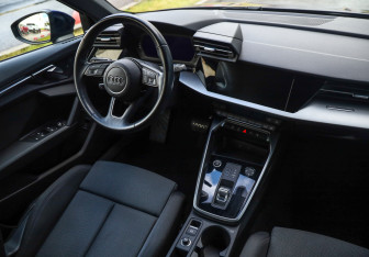 Подержанный автомобиль Audi A3 Sedan 2021 года (10 фото)