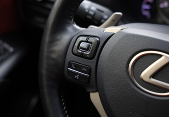 Подержанный автомобиль Lexus NX 2019 года (12 фото)