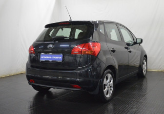Подержанный автомобиль Kia Venga 2014 года (5 фото)