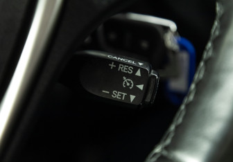 Подержанный автомобиль Toyota RAV4 2016 года (18 фото)