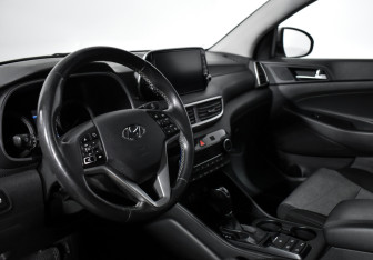 Подержанный автомобиль Hyundai Tucson 2019 года (9 фото)