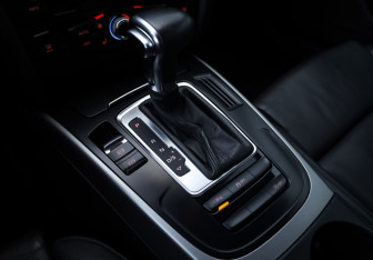 Подержанный автомобиль Audi A5 Coupe 2013 года (18 фото)